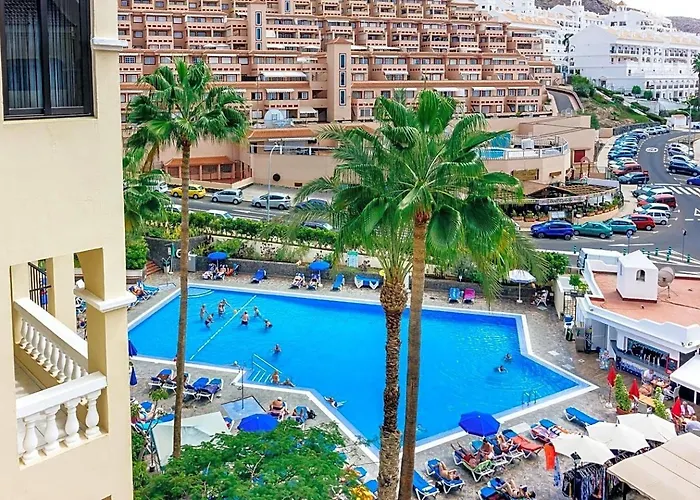 2 Bed With Pool View Castle Harbour C202 アパート ロスクリスティアーノス